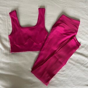 Year Of Ours - “Teddy High-Waisted Ribbed Legging” & “Gia Textured Sports Bra”